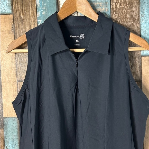 Emlovm XL Black Sleeveless Collared performance top - Picture 3 of 12